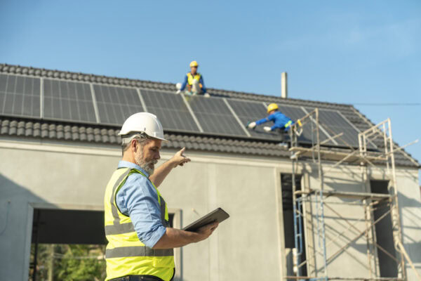 How Technology Enhances Worker Safety and Engagement 